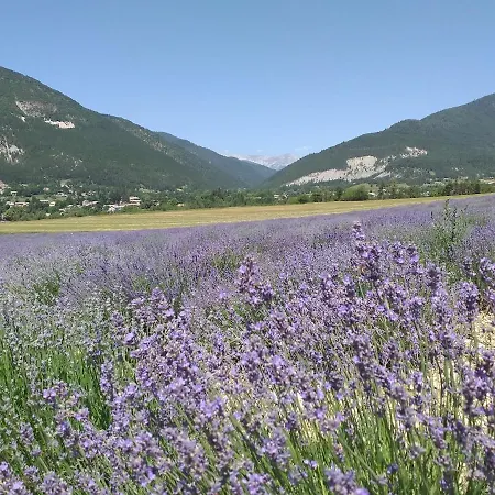 Font Chaude, Emplacement Idéal, Calme Et Nature Magnifique *