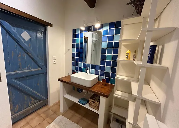 Font Chaude, Emplacement Ideal, Calme Et Nature Magnifique